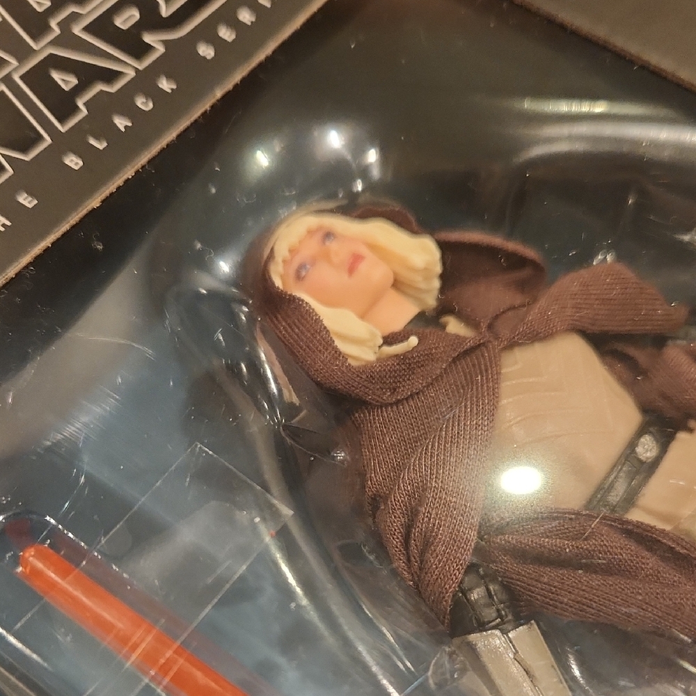 Star Wars Black Series Shin Hati Arcana Figure: Ahsoka - Picture 15 of 15